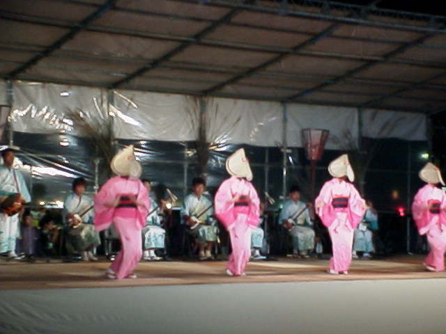 上新町の女新踊り