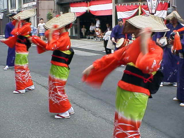 N₩ȐF̗߂AЂƂڗ܂